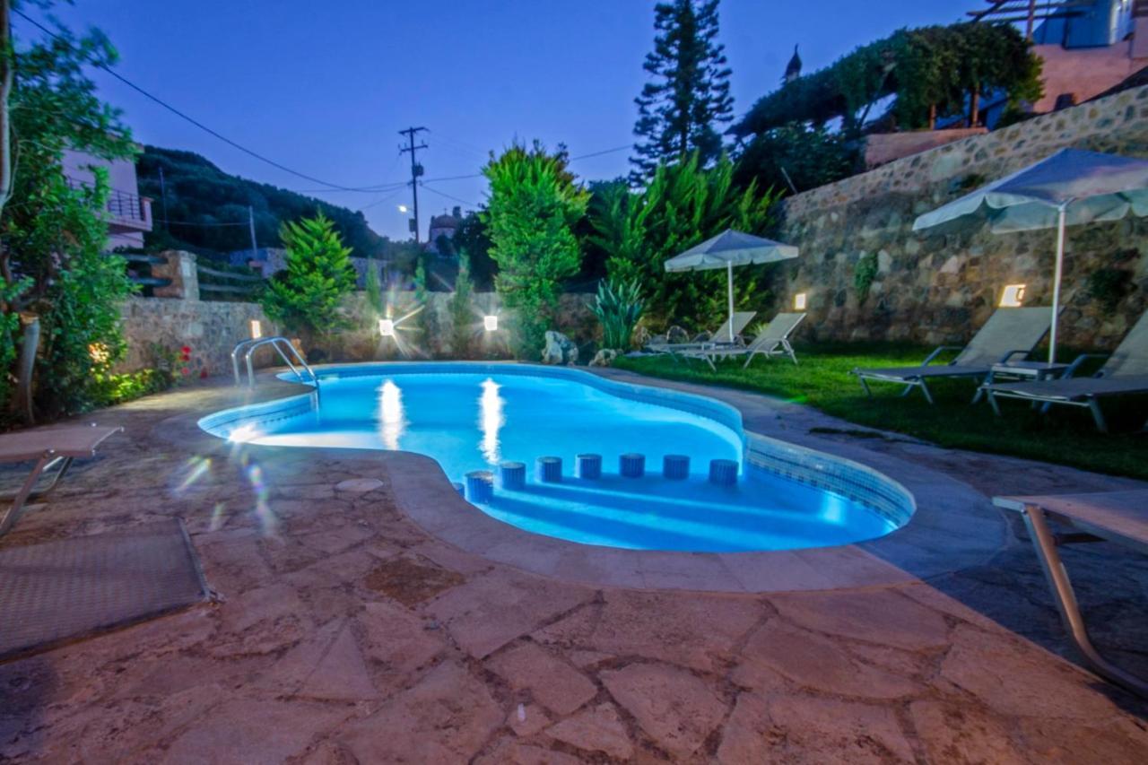 Aretaki Villas Astrátigos Exteriör bild