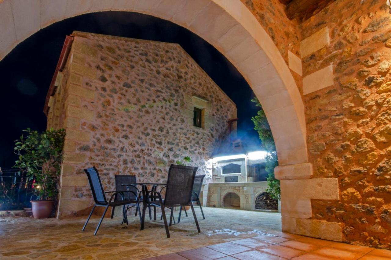Aretaki Villas Astrátigos Exteriör bild